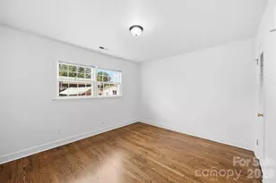 4700 Woodway Pl, Charlotte, NC 28208 - Photo 18