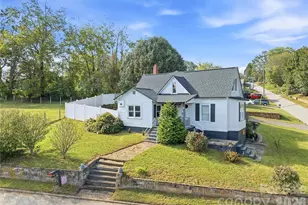 159 Ballew St, Canton, NC 28716 - Photo 2