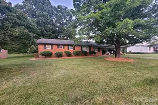 164 Davidson Ct, Taylorsville, NC 28681 - Photo 1
