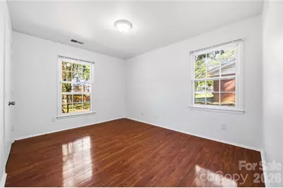 6500 Woodfield Drive, Charlotte, NC 28215 - Photo 16