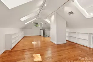501 Hermitage Ct, Charlotte, NC 28207 - Photo 26