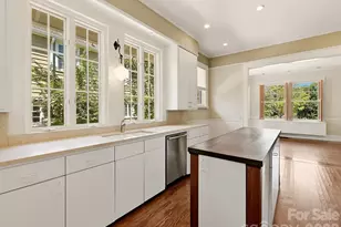 501 Hermitage Ct, Charlotte, NC 28207 - Photo 14