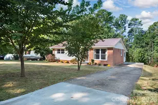 220 Richmond Hill Dr, Asheville, NC 28806 - Photo 2