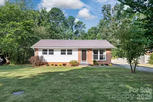 220 Richmond Hill Dr, Asheville, NC 28806 - Photo 1