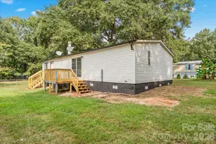 109 Puett Dr, Dallas, NC 28034 - Photo 32