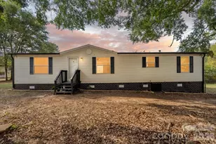 109 Puett Dr, Dallas, NC 28034 - Photo 1