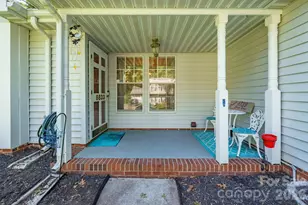 6833 Shiloh Ridge Ln, Charlotte, NC 28212 - Photo 2