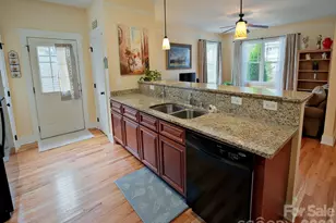 3 Byrdcliffe Ln, Asheville, NC 28805 - Photo 6
