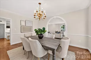 906 Cherokee Rd, Charlotte, NC 28207 - Photo 10