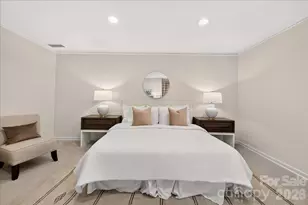 906 Cherokee Rd, Charlotte, NC 28207 - Photo 22