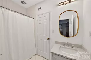 906 Cherokee Rd, Charlotte, NC 28207 - Photo 26
