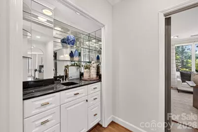 906 Cherokee Road, Charlotte, NC 28207 - Photo 18