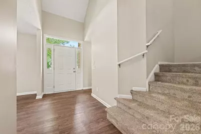 7117 Daerwood Place, Charlotte, NC 28215 - Photo 10