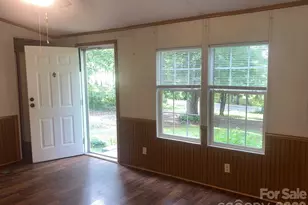 5543 White Oaks Dr, Morganton, NC 28655 - Photo 6