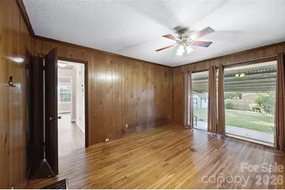 9100 Sandburg Avenue, Charlotte, NC 28213 - Photo 14