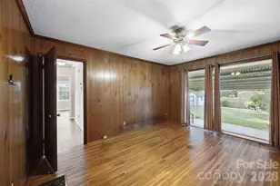 9100 Sandburg Ave, Charlotte, NC 28213 - Photo 14