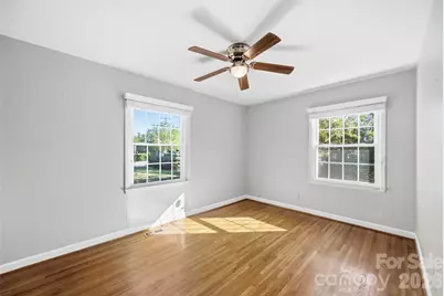 9100 Sandburg Avenue, Charlotte, NC 28213 - Photo 16