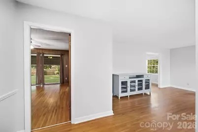9100 Sandburg Avenue, Charlotte, NC 28213 - Photo 4