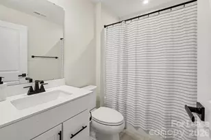 300 Twinflower Ln, Charlotte, NC 28205 - Photo 26