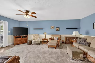 201 Cedarcrest Drive, Mooresville, NC 28115 - Photo 2