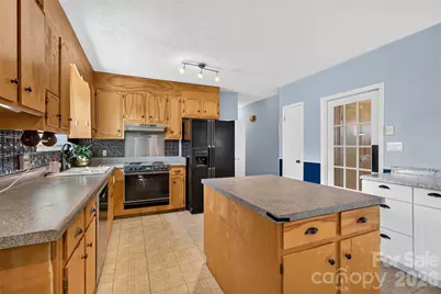 201 Cedarcrest Drive, Mooresville, NC 28115 - Photo 6