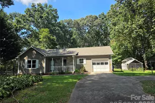 1190 Landsdowne Dr, Conover, NC 28613 - Photo 1