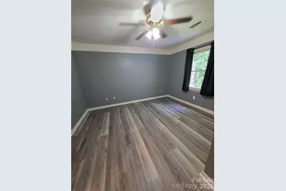 1190 Landsdowne Drive, Conover, NC 28613 - Photo 10