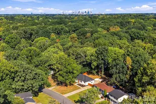1142 Fox Run Dr, Charlotte, NC 28212 - Photo 34