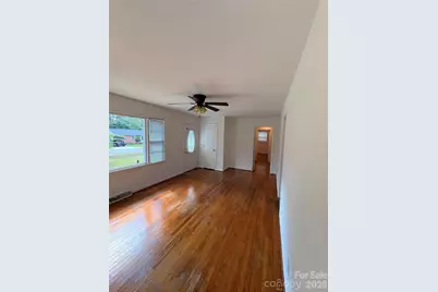 204 W Nims Avenue, Mount Holly, NC 28120 - Photo 6
