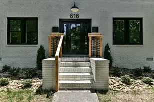 616 Oakland Ave, Charlotte, NC 28204 - Photo 2