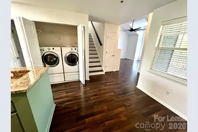 2209 Sumner Green Avenue #I, Charlotte, NC 28203 - Photo 8