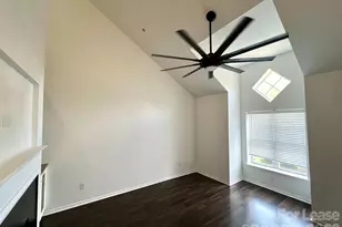 2209 Sumner Green Ave, Charlotte, NC 28203 - Photo 6