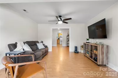 114 Virginia Street NW, Lenoir, NC 28638 - Photo 4