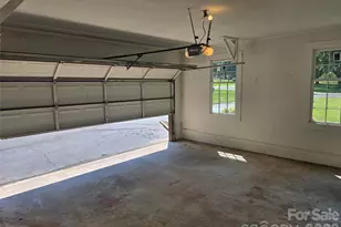 506 Pine St, Landis, NC 28088 - Photo 8
