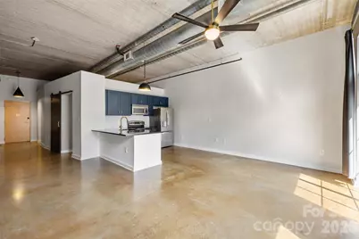 626 N Graham Street #205, Charlotte, NC 28202 - Photo 2