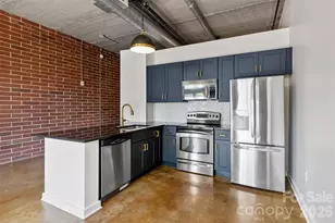 626 N Graham St, Charlotte, NC 28202 - Photo 4