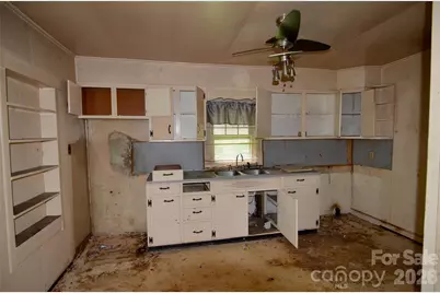 440 Hillcrest Street #22, Marion, NC 28752 - Photo 6