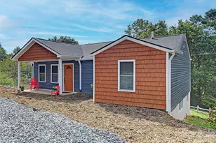 132 Locust Grove Rd, Weaverville, NC 28787 - Photo 2