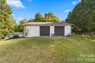 17 G Lake St, Granite Falls, NC 28630 - Photo 1