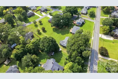000 Woodhaven Drive, Mount Holly, NC 28120 - Photo 4