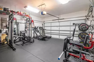 9012 Avery Meadows Dr, Charlotte, NC 28216 - Photo 24