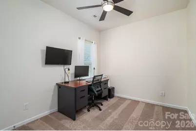 9012 Avery Meadows Drive, Charlotte, NC 28216 - Photo 20