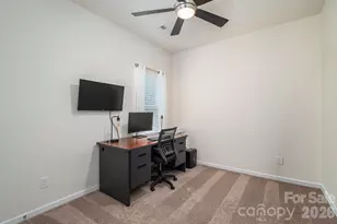 9012 Avery Meadows Dr, Charlotte, NC 28216 - Photo 20