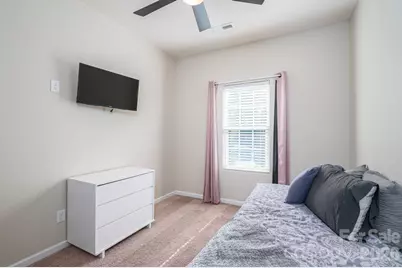 9012 Avery Meadows Drive, Charlotte, NC 28216 - Photo 18