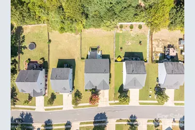 9012 Avery Meadows Drive, Charlotte, NC 28216 - Photo 30