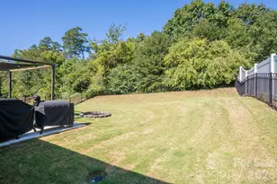 9012 Avery Meadows Dr, Charlotte, NC 28216 - Photo 28