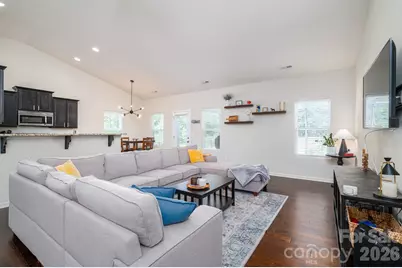 9012 Avery Meadows Drive, Charlotte, NC 28216 - Photo 8