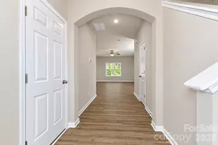 2647 Dellinger Dr, Charlotte, NC 28269 - Photo 4