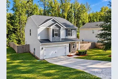 2647 Dellinger Drive, Charlotte, NC 28269 - Photo 2