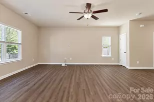 2647 Dellinger Dr, Charlotte, NC 28269 - Photo 14
